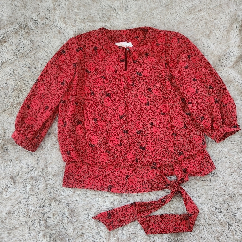 Lady Carol of New Yorkβ Vintage Tie Waist Short Sleeve Blouse Red with Floral